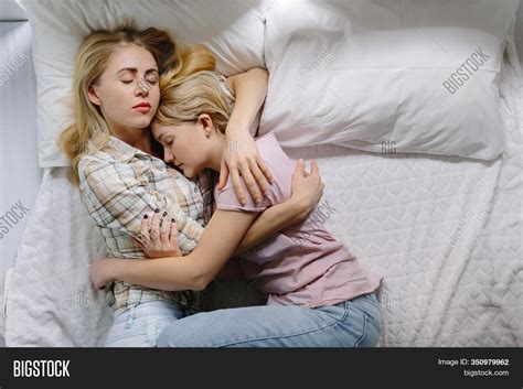 cuddling lesbians